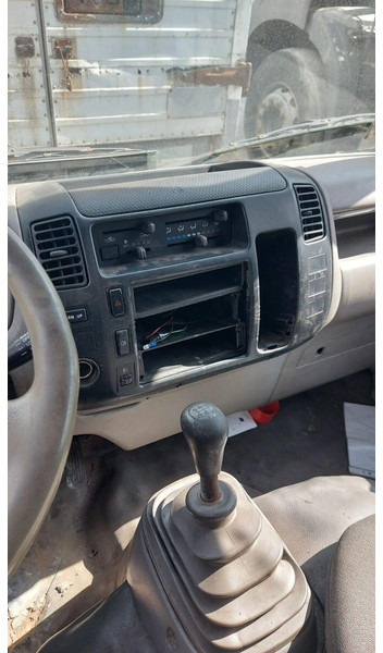 Toyota Dyna 150 3,0 D - Koffer - Dodávka skřín: obrázek 5 Toyota Dyna 150 3,0 D - Koffer - Dodávka skřín: obrázek 5