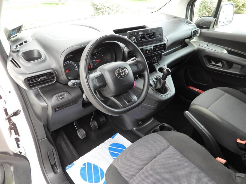 Toyota PROACE CITY FURGON CHŁODNIA -15*C ZASILANIE 230V TEMPOMAT KLIM - Chladící dodávka: obrázek 2 Toyota PROACE CITY FURGON CHŁODNIA -15*C ZASILANIE 230V TEMPOMAT KLIM - Chladící dodávka: obrázek 2