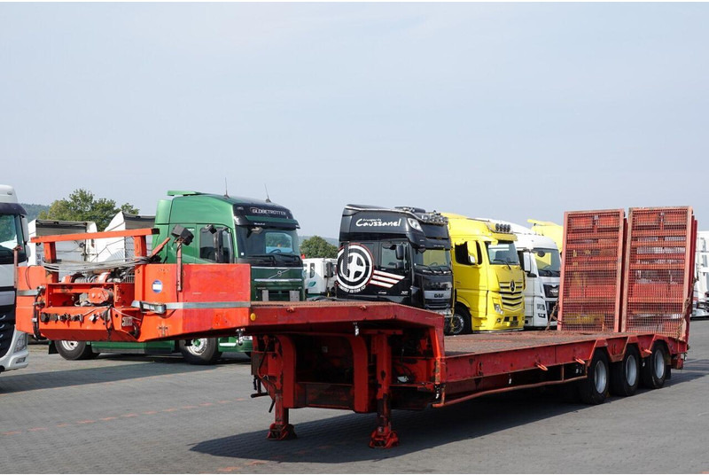 Verem NACZEPA LAWETA NISKOPODWOZIE / NAJAZDY HYDRAULICZNE / 3 OSIOWA / - Podvalníkový návěs: obrázek 3 Verem NACZEPA LAWETA NISKOPODWOZIE / NAJAZDY HYDRAULICZNE / 3 OSIOWA / - Podvalníkový návěs: obrázek 3