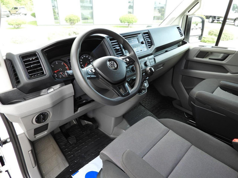 Volkswagen CRAFTER PLANDEKA WINDA 8 PALET WEBASTO TEMPOMAT LEDY KLIMATYZACJ - Plachtová dodávka: obrázek 2 Volkswagen CRAFTER PLANDEKA WINDA 8 PALET WEBASTO TEMPOMAT LEDY KLIMATYZACJ - Plachtová dodávka: obrázek 2