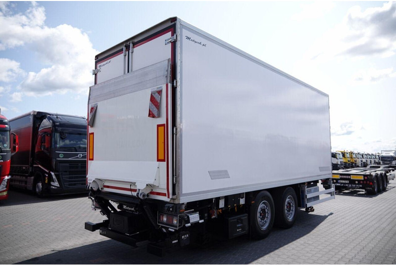 Wielton PRZYCZEPA CHŁODNIA / IGLOOCAR / THERMO KING - FRIGOBLOCK / WINDA - Chladírenský přívěs: obrázek 5 Wielton PRZYCZEPA CHŁODNIA / IGLOOCAR / THERMO KING - FRIGOBLOCK / WINDA - Chladírenský přívěs: obrázek 5