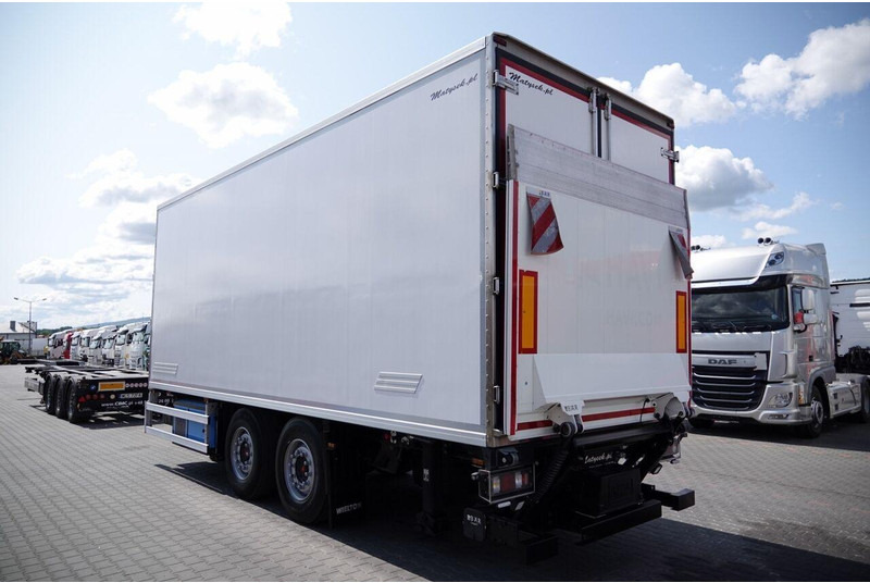 Wielton PRZYCZEPA CHŁODNIA / IGLOOCAR / THERMO KING - FRIGOBLOCK / WINDA - Chladírenský přívěs: obrázek 3 Wielton PRZYCZEPA CHŁODNIA / IGLOOCAR / THERMO KING - FRIGOBLOCK / WINDA - Chladírenský přívěs: obrázek 3