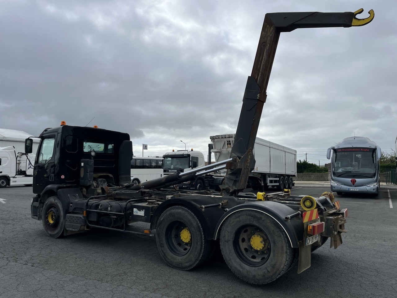 RENAULT PREMIUM 370 6X2 - Hákový nosič kontejnerů: obrázek 4 RENAULT PREMIUM 370 6X2 - Hákový nosič kontejnerů: obrázek 4