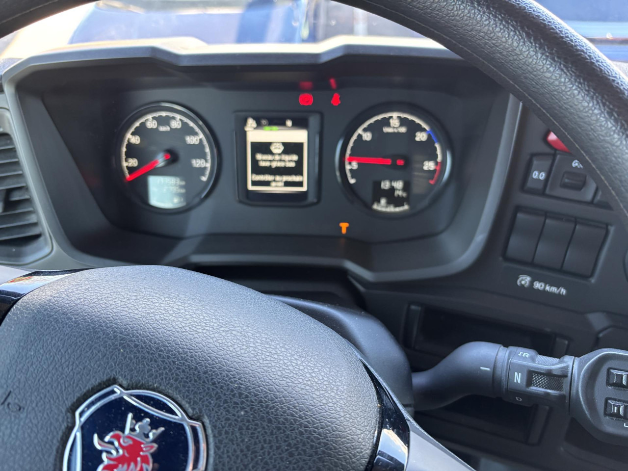 SCANIA R 460 A4x2NB - Tahač: obrázek 3 SCANIA R 460 A4x2NB - Tahač: obrázek 3