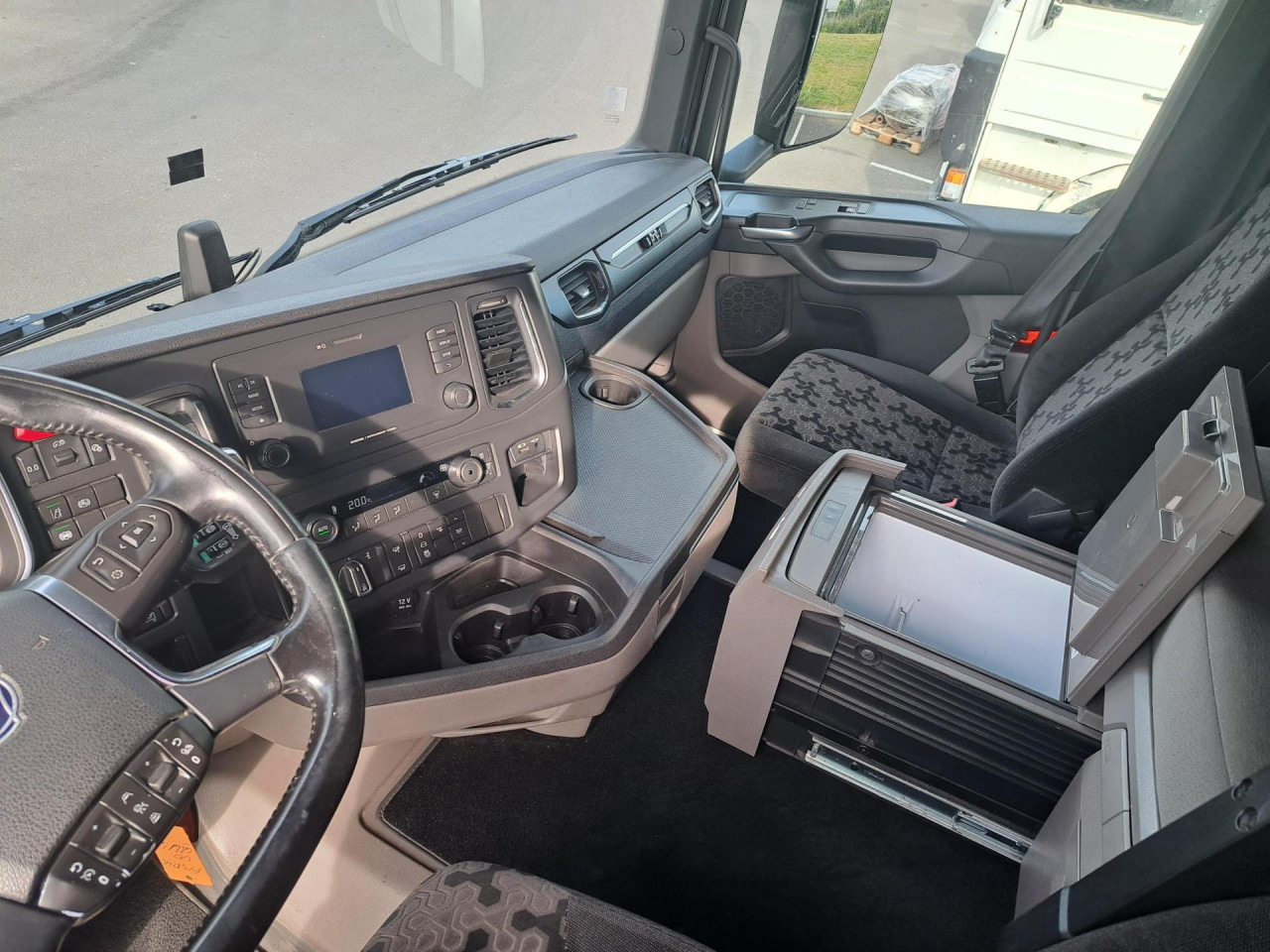 SCANIA R 500 A4x2NA - Tahač: obrázek 2 SCANIA R 500 A4x2NA - Tahač: obrázek 2