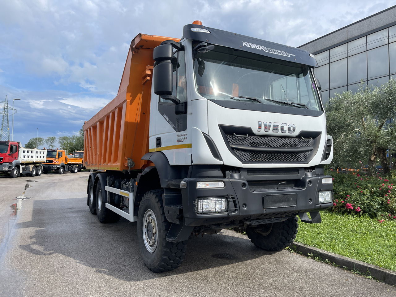 IVECO Trakker 450 - Sklápěč: obrázek 1 IVECO Trakker 450 - Sklápěč: obrázek 1