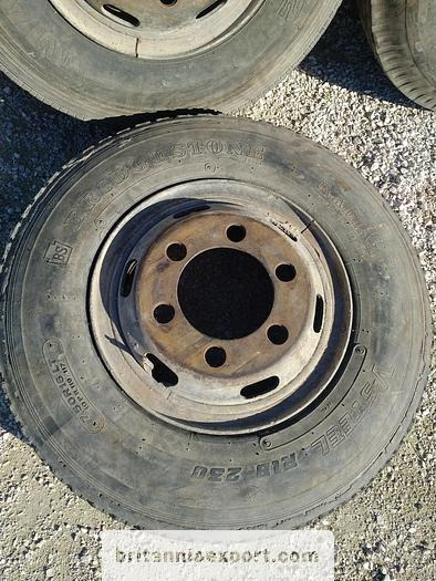 4 x used 7.50-16 LT tyres on 6 studs rims for Toyota Dyna 300 - Kompletní kolo: obrázek 5 4 x used 7.50-16 LT tyres on 6 studs rims for Toyota Dyna 300 - Kompletní kolo: obrázek 5