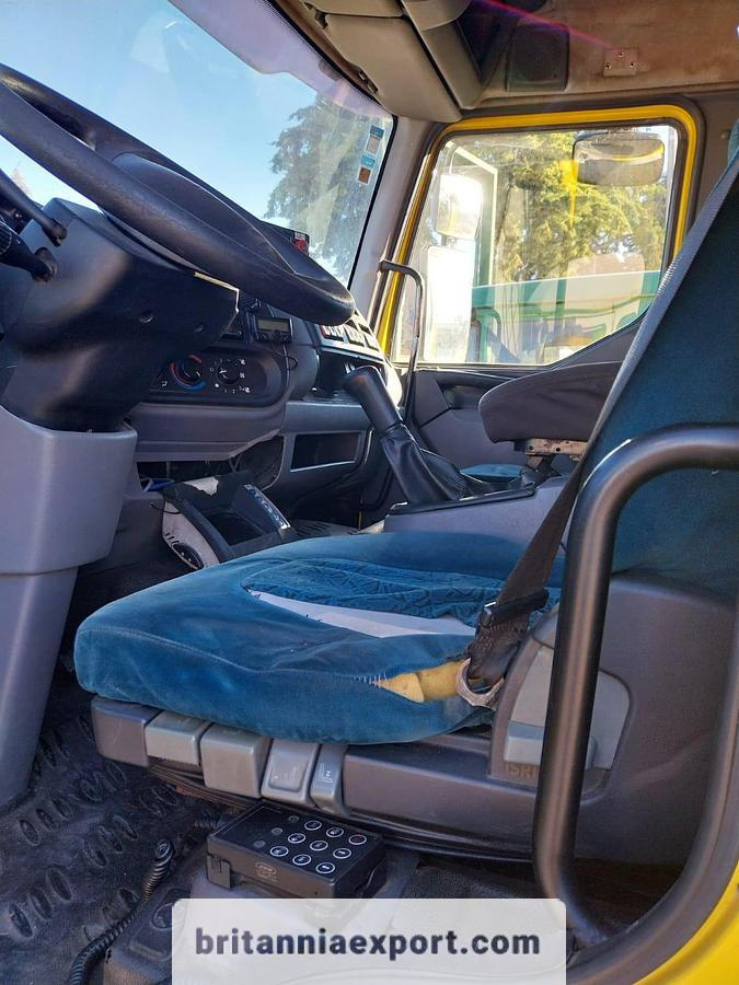 DAF LF 55 180 | Euro 3 | 15 Ton | On springs | - Vůz na odvoz odpadků: obrázek 3 DAF LF 55 180 | Euro 3 | 15 Ton | On springs | - Vůz na odvoz odpadků: obrázek 3