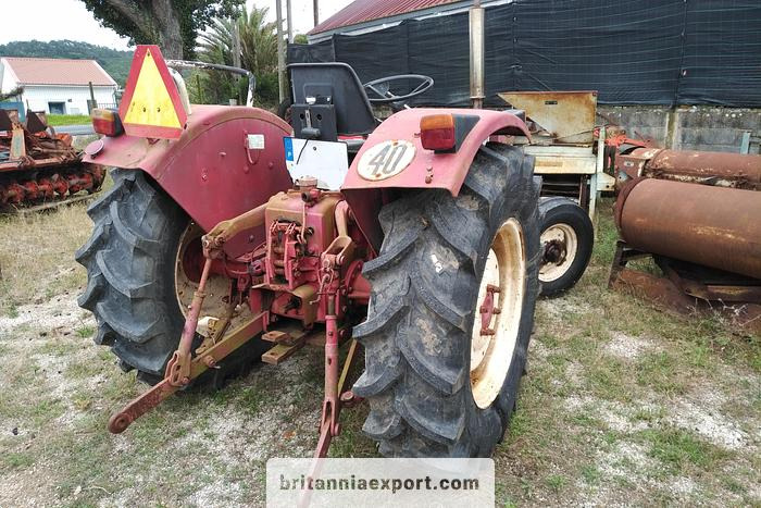 International 433 SA 4X2 | 2.5 diesel | brand new tyres | - Traktor: obrázek 4 International 433 SA 4X2 | 2.5 diesel | brand new tyres | - Traktor: obrázek 4