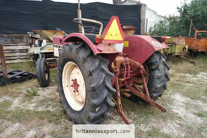 International 433 SA 4X2 | 2.5 diesel | brand new tyres | - Traktor: obrázek 5 International 433 SA 4X2 | 2.5 diesel | brand new tyres | - Traktor: obrázek 5