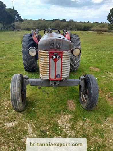 Massey Ferguson 65 | 4 cylinder diesel | disc brakes - Traktor: obrázek 2 Massey Ferguson 65 | 4 cylinder diesel | disc brakes - Traktor: obrázek 2