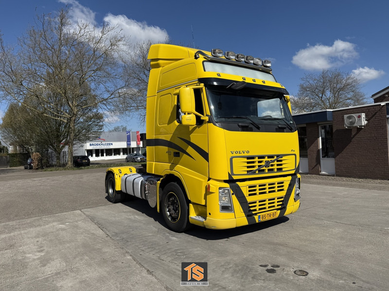Volvo FH400 4X2T FAL6.7 RAD-A4 XLOW MEGA - 400 - AUTOMATIC - EURO 5 - NL TRUCK - TUV 7/25 - Tahač: obrázek 3 Volvo FH400 4X2T FAL6.7 RAD-A4 XLOW MEGA - 400 - AUTOMATIC - EURO 5 - NL TRUCK - TUV 7/25 - Tahač: obrázek 3