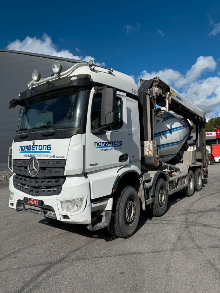 Mercedes-Benz 3251 / 9 m3 mixer + Liebher 12+4 - Autodomíchávač: obrázek 3 Mercedes-Benz 3251 / 9 m3 mixer + Liebher 12+4 - Autodomíchávač: obrázek 3