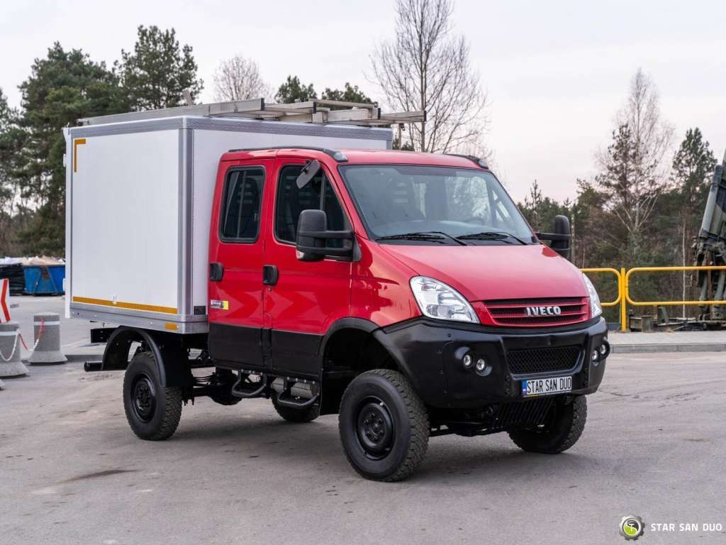 Iveco DAILY 4X4 OFFROAD CAMPER BOX DOKA Iveco DAILY 4X4 OFFROAD CAMPER BOX DOKA - Podvozek s kabinou: obrázek 3 Iveco DAILY 4X4 OFFROAD CAMPER BOX DOKA Iveco DAILY 4X4 OFFROAD CAMPER BOX DOKA - Podvozek s kabinou: obrázek 3
