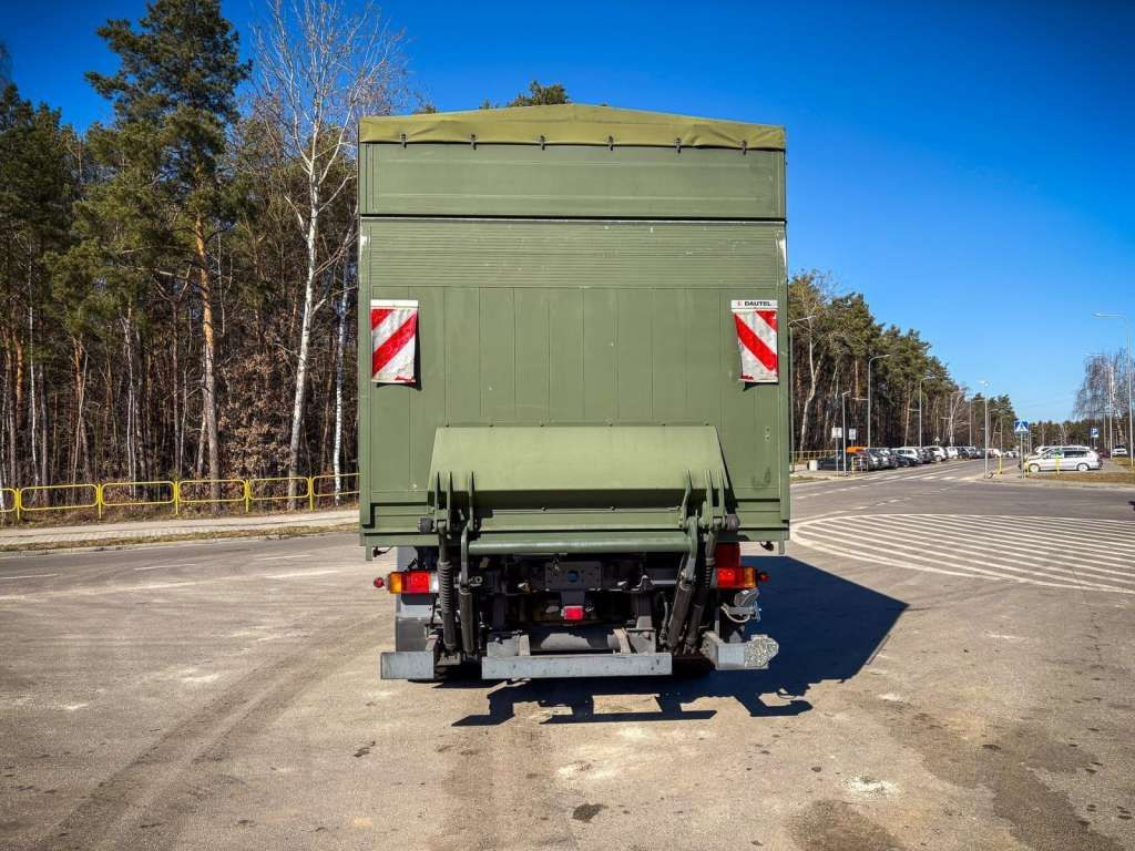 Nový Plachtový nákladní auto Iveco  EUROCARGO 4x4 Offroad Camper Winde: obrázek 7 Nový Plachtový nákladní auto Iveco  EUROCARGO 4x4 Offroad Camper Winde: obrázek 7
