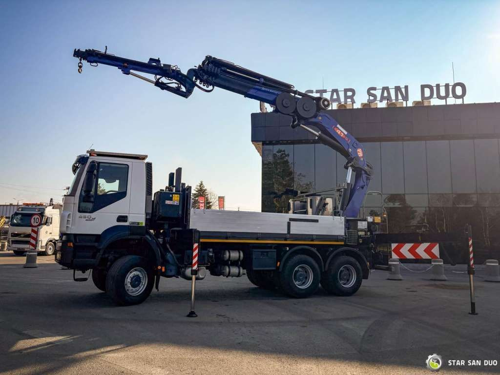 Iveco TRAKKER 450 6x6 PM41S FLY JIB Crane Kipper - Auto s hydraulickou rukou: obrázek 5 Iveco TRAKKER 450 6x6 PM41S FLY JIB Crane Kipper - Auto s hydraulickou rukou: obrázek 5