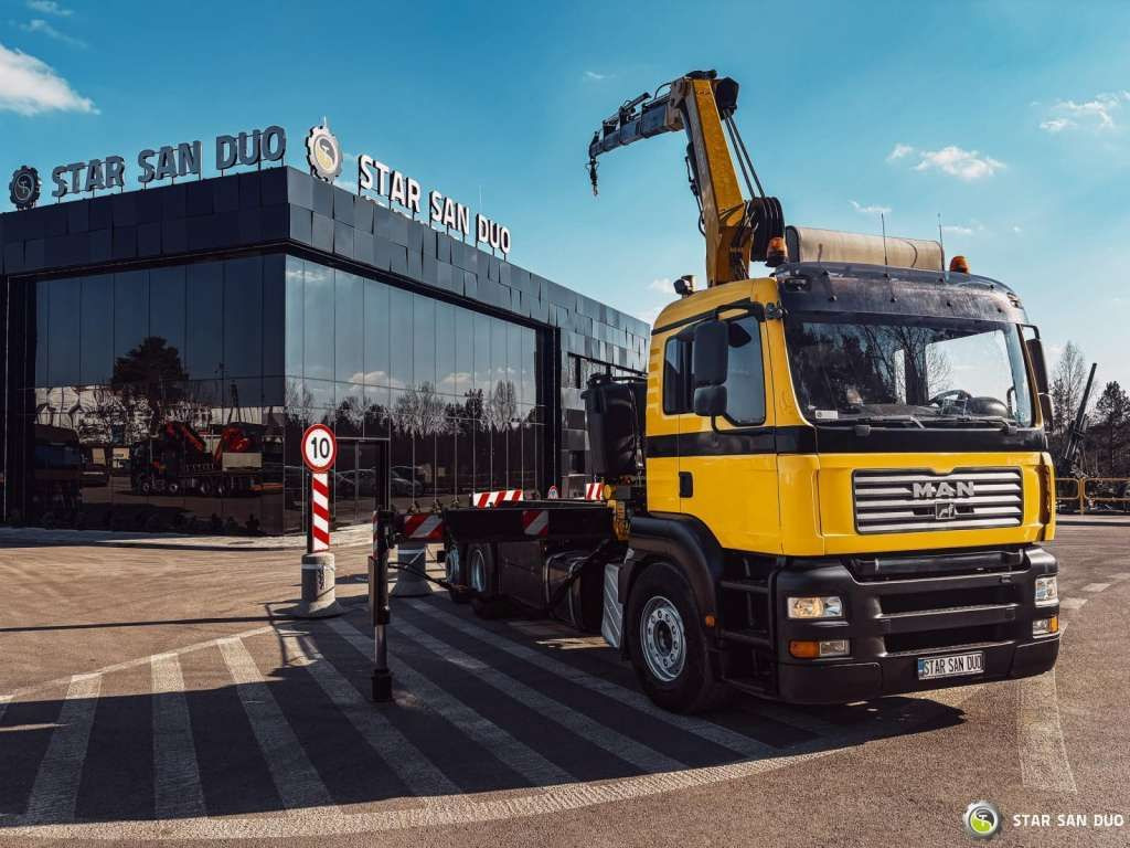 MAN TGA 18.440 6x2 FASSI F 210 A.24 Crane Rotator - Auto s hydraulickou rukou: obrázek 2 MAN TGA 18.440 6x2 FASSI F 210 A.24 Crane Rotator - Auto s hydraulickou rukou: obrázek 2