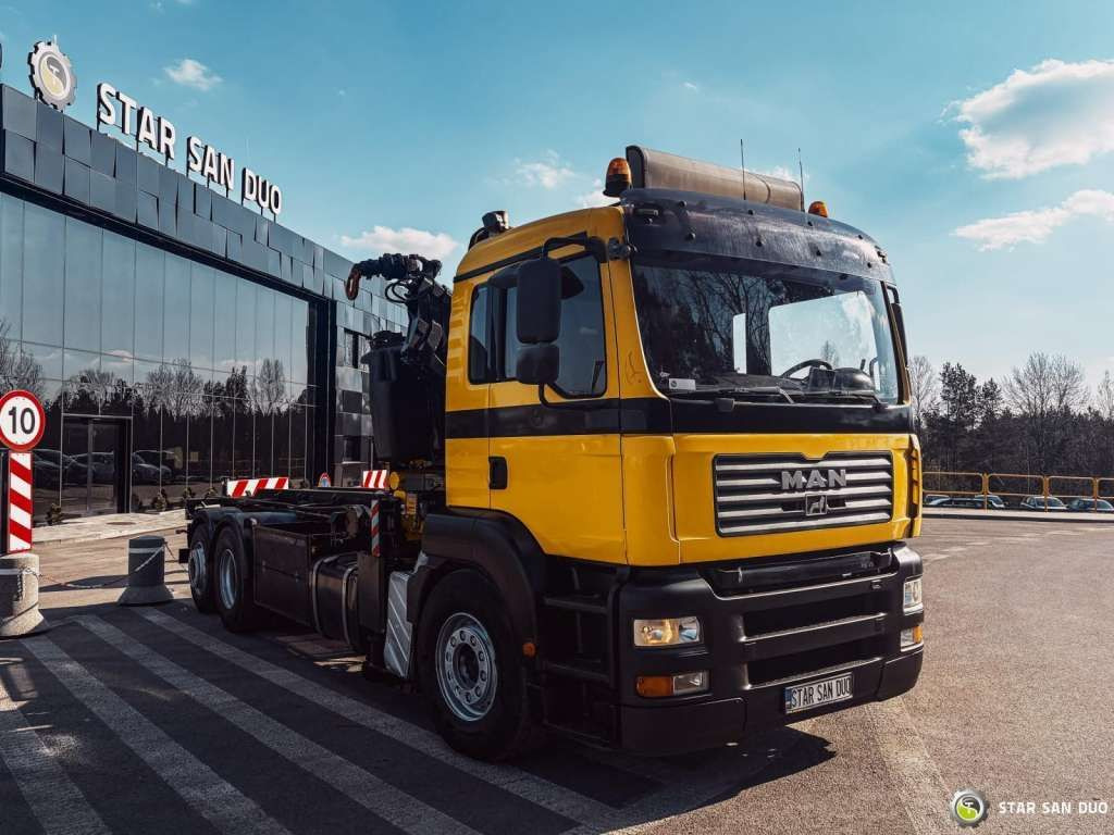 MAN TGA 18.440 6x2 FASSI F 210 A.24 Crane Rotator - Auto s hydraulickou rukou: obrázek 4 MAN TGA 18.440 6x2 FASSI F 210 A.24 Crane Rotator - Auto s hydraulickou rukou: obrázek 4