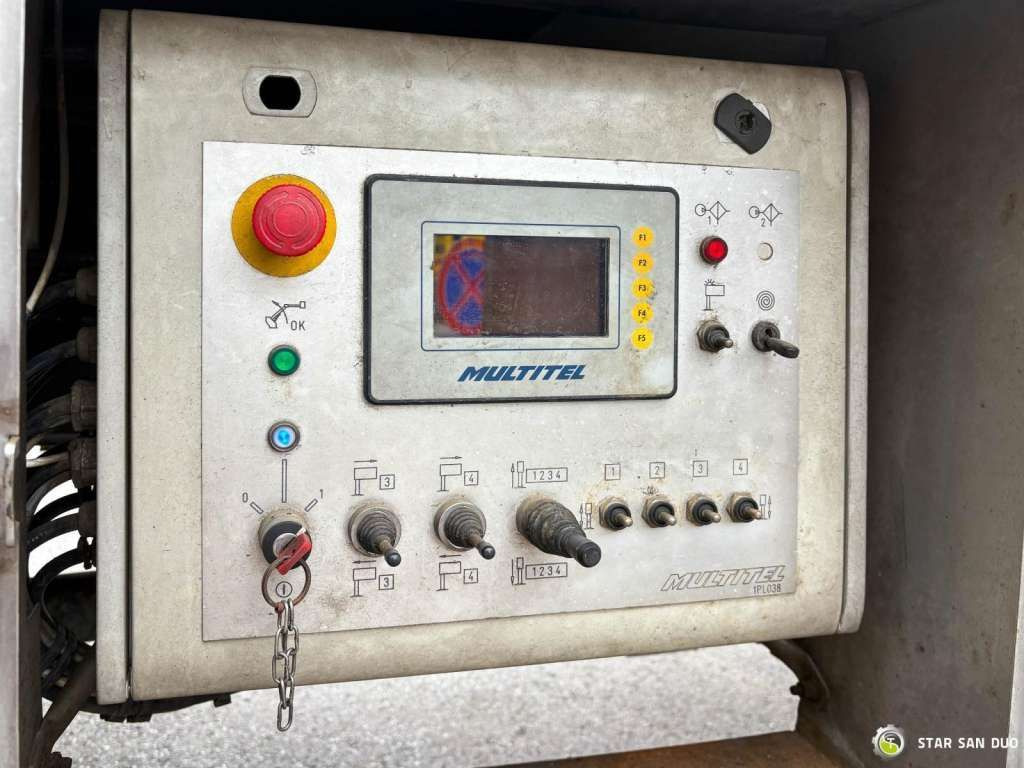 Autoplošina MAN TGM 18.330 4x4 MULTITEL J335 Truck Mounted Lift: obrázek 20 Autoplošina MAN TGM 18.330 4x4 MULTITEL J335 Truck Mounted Lift: obrázek 20