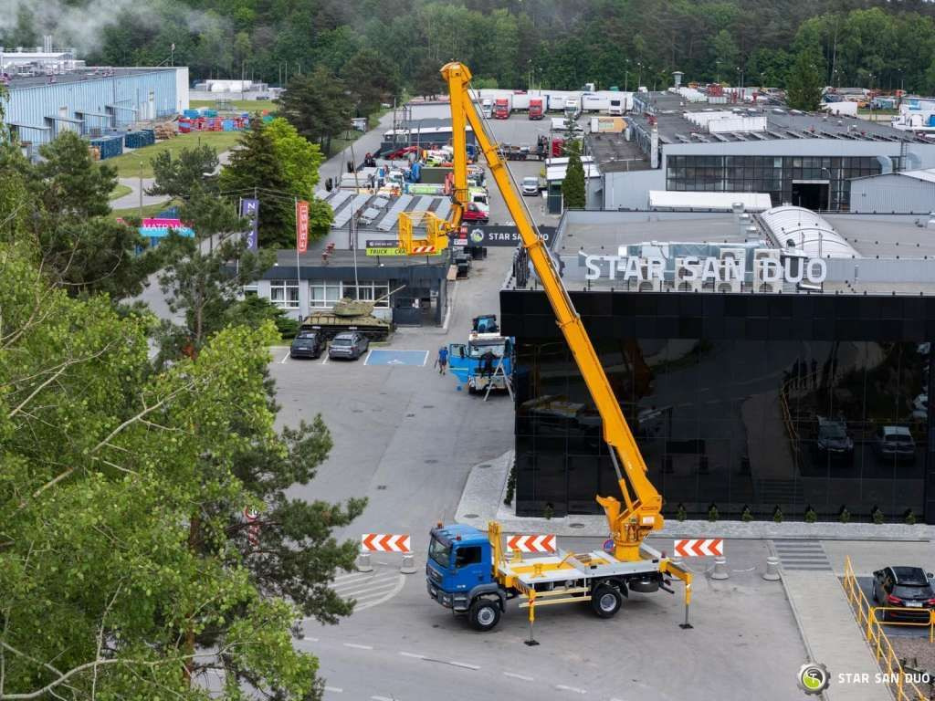 MAN TGM 18.330 4x4 MULTITEL J335 Truck Mounted Lift - Autoplošina: obrázek 1 MAN TGM 18.330 4x4 MULTITEL J335 Truck Mounted Lift - Autoplošina: obrázek 1