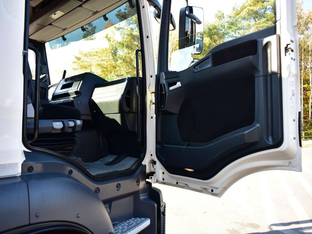 Auto s hydraulickou rukou, Nákladní automobil valníkový/ Plošinový MAN TGM 18.340 4x4 PALFINGER PK 18002 CRANE WINCH MAN TGM 18.340 4x4 PALFINGER PK 18002 CRANE WINCH: obrázek 11 Auto s hydraulickou rukou, Nákladní automobil valníkový/ Plošinový MAN TGM 18.340 4x4 PALFINGER PK 18002 CRANE WINCH MAN TGM 18.340 4x4 PALFINGER PK 18002 CRANE WINCH: obrázek 11