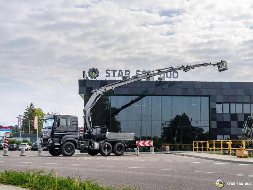 MAN TGS 26.420 6x6 HMF 3000 K6 Fly Jib Crane Basket - Auto s hydraulickou rukou: obrázek 3 MAN TGS 26.420 6x6 HMF 3000 K6 Fly Jib Crane Basket - Auto s hydraulickou rukou: obrázek 3