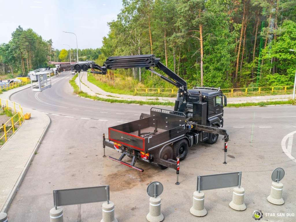 MAN TGS 26.420 6x6 HMF 3000 K6 Fly Jib Crane Basket - Auto s hydraulickou rukou: obrázek 5 MAN TGS 26.420 6x6 HMF 3000 K6 Fly Jib Crane Basket - Auto s hydraulickou rukou: obrázek 5