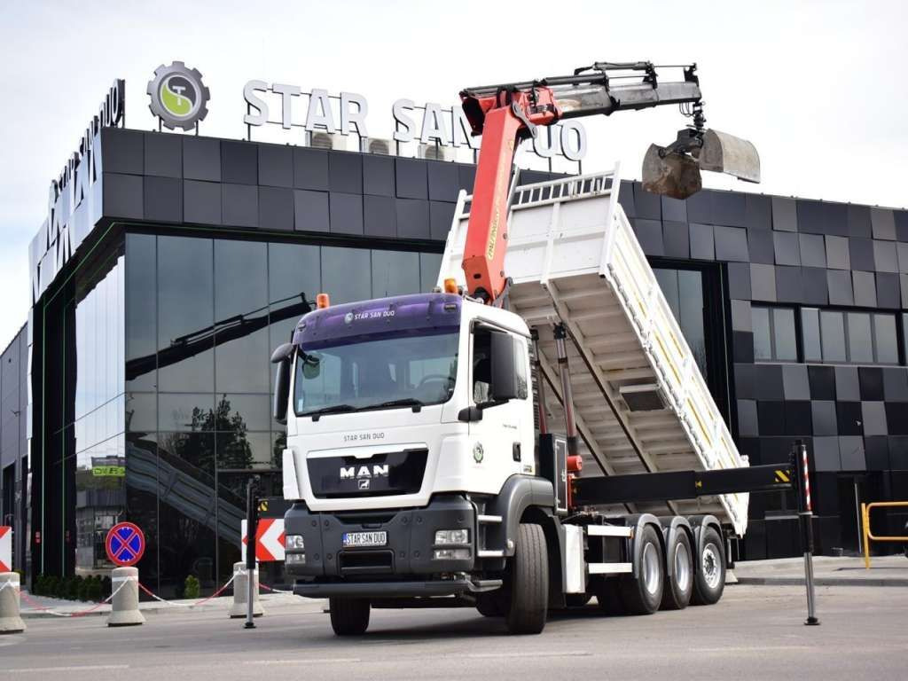 MAN TGS 35.400 8X4 PALFINGER PK 33002 CRANE KIPPER - Auto s hydraulickou rukou: obrázek 2 MAN TGS 35.400 8X4 PALFINGER PK 33002 CRANE KIPPER - Auto s hydraulickou rukou: obrázek 2