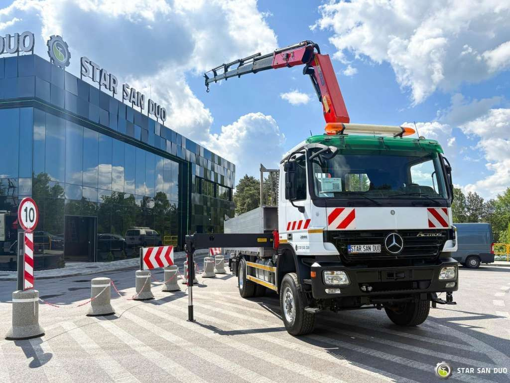 Mercedes-Benz ACTROS 2044A 4x4 Palfinger PK 20002 hds Crane - Auto s hydraulickou rukou: obrázek 2 Mercedes-Benz ACTROS 2044A 4x4 Palfinger PK 20002 hds Crane - Auto s hydraulickou rukou: obrázek 2