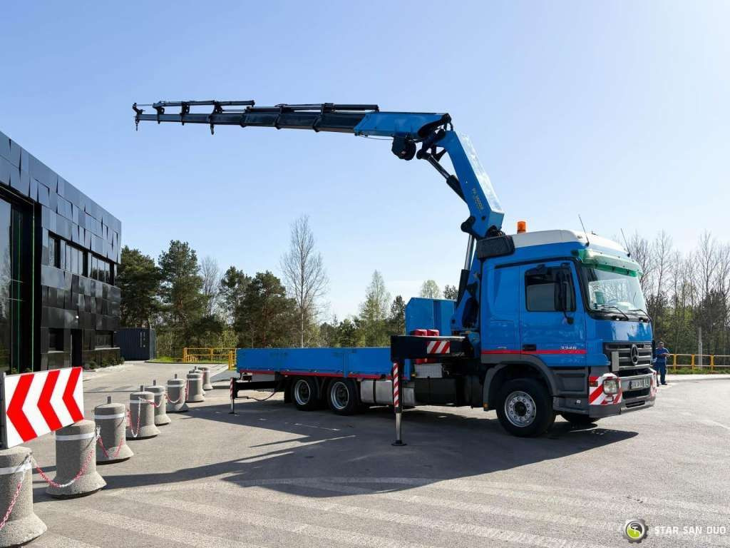 Mercedes-Benz ACTROS 2646L 6x4 PALFINGER 36002 Crane Winch - Auto s hydraulickou rukou: obrázek 4 Mercedes-Benz ACTROS 2646L 6x4 PALFINGER 36002 Crane Winch - Auto s hydraulickou rukou: obrázek 4