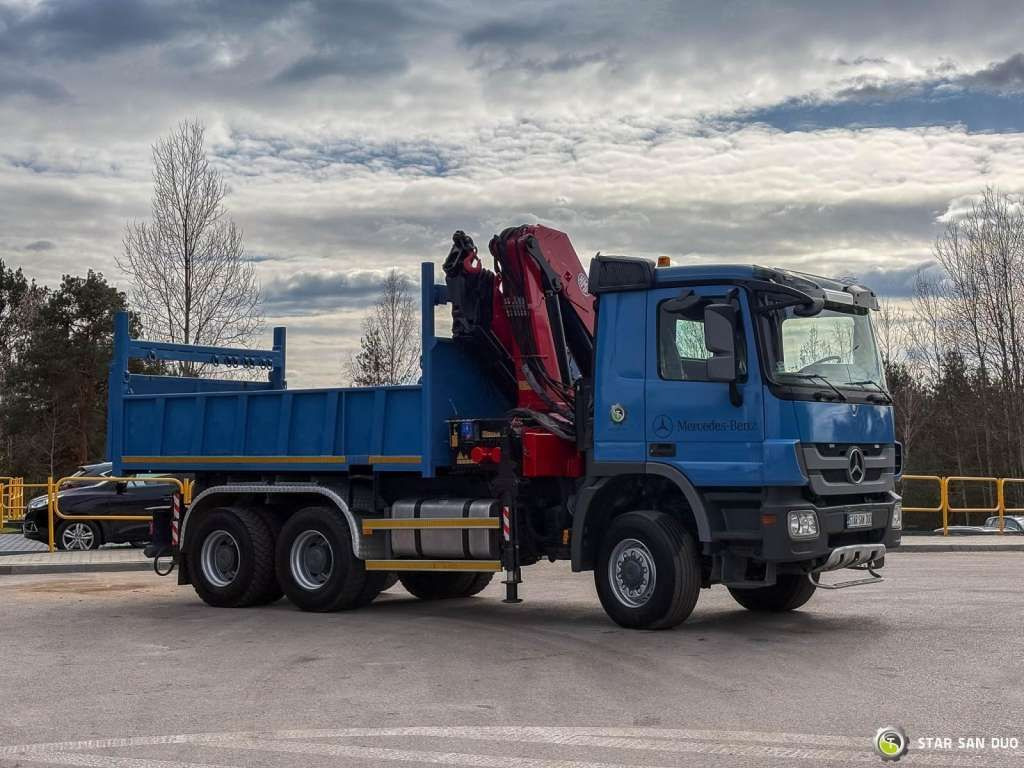 Mercedes-Benz ACTROS 3341 6x6 HMF 4220 K4 CRANE KIPPER - Sklápěč: obrázek 4 Mercedes-Benz ACTROS 3341 6x6 HMF 4220 K4 CRANE KIPPER - Sklápěč: obrázek 4