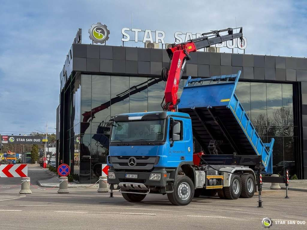 Mercedes-Benz ACTROS 3341 6x6 HMF 4220 K4 CRANE KIPPER - Auto s hydraulickou rukou: obrázek 1 Mercedes-Benz ACTROS 3341 6x6 HMF 4220 K4 CRANE KIPPER - Auto s hydraulickou rukou: obrázek 1