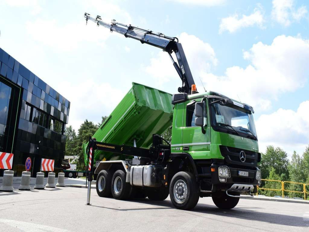 Mercedes-Benz ACTROS 3346 6x6 HIAB 244EP-4 Crane Kipper - Auto s hydraulickou rukou: obrázek 2 Mercedes-Benz ACTROS 3346 6x6 HIAB 244EP-4 Crane Kipper - Auto s hydraulickou rukou: obrázek 2