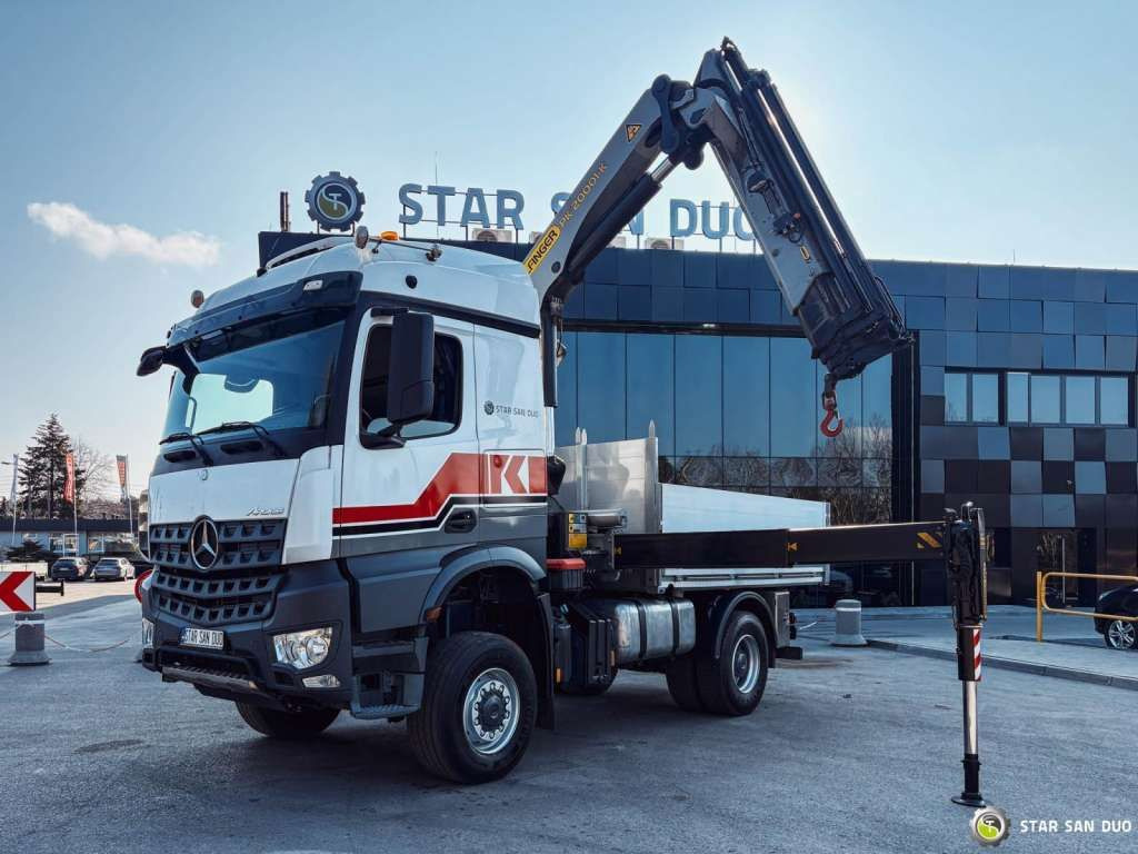 Mercedes-Benz AROCS 1851 4x4 PALFINGER PK 20002 Crane Kran - Auto s hydraulickou rukou: obrázek 1 Mercedes-Benz AROCS 1851 4x4 PALFINGER PK 20002 Crane Kran - Auto s hydraulickou rukou: obrázek 1