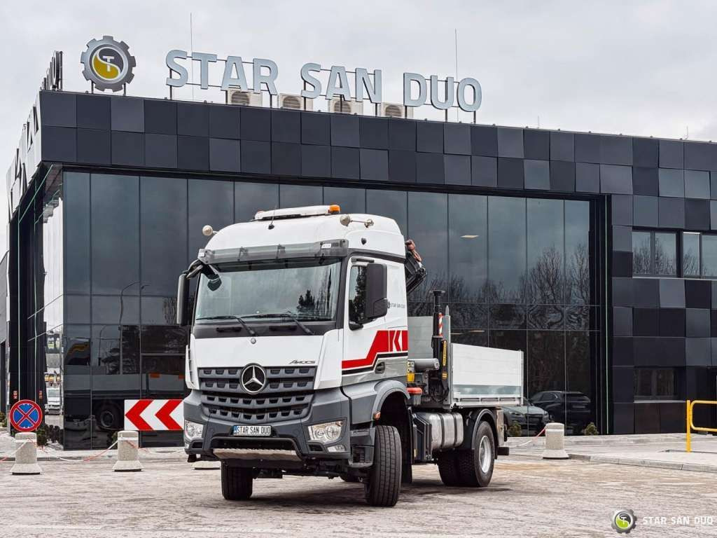 Mercedes-Benz AROCS 1851 4x4 PALFINGER PK 20002 Crane Kran - Auto s hydraulickou rukou: obrázek 2 Mercedes-Benz AROCS 1851 4x4 PALFINGER PK 20002 Crane Kran - Auto s hydraulickou rukou: obrázek 2