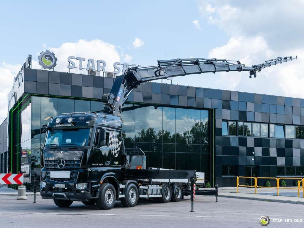 Mercedes-Benz AROCS 3251 8x4 HMF 8520 Fly Jib Winch - Auto s hydraulickou rukou: obrázek 3 Mercedes-Benz AROCS 3251 8x4 HMF 8520 Fly Jib Winch - Auto s hydraulickou rukou: obrázek 3