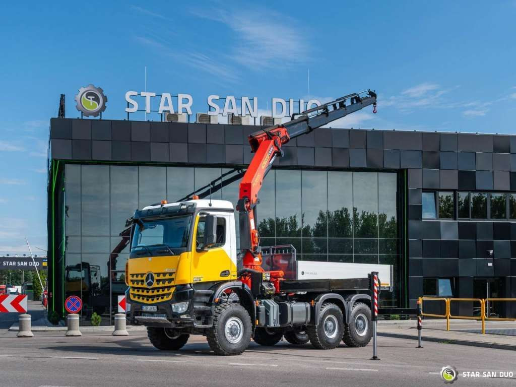 Mercedes-Benz AROCS 3345 6x6 PALFINGER PK 33002 Euro 6 Crane - Auto s hydraulickou rukou: obrázek 4 Mercedes-Benz AROCS 3345 6x6 PALFINGER PK 33002 Euro 6 Crane - Auto s hydraulickou rukou: obrázek 4