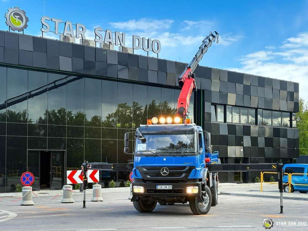 Mercedes-Benz AXOR 1833 4x4 Palfinger PK 22002 EH Crane Winch - Sklápěč: obrázek 3 Mercedes-Benz AXOR 1833 4x4 Palfinger PK 22002 EH Crane Winch - Sklápěč: obrázek 3