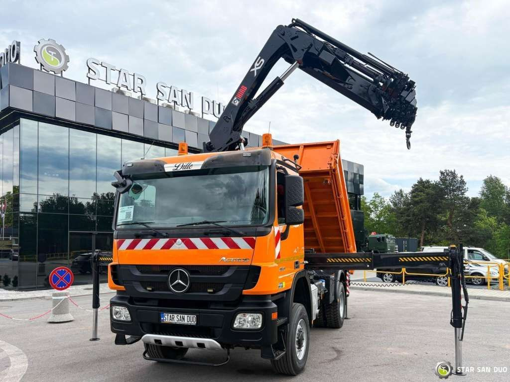 Mercedes-Benz Actros 1841 AK 4x4 Hiab 288E-7 Crane Kipper - Sklápěč: obrázek 4 Mercedes-Benz Actros 1841 AK 4x4 Hiab 288E-7 Crane Kipper - Sklápěč: obrázek 4