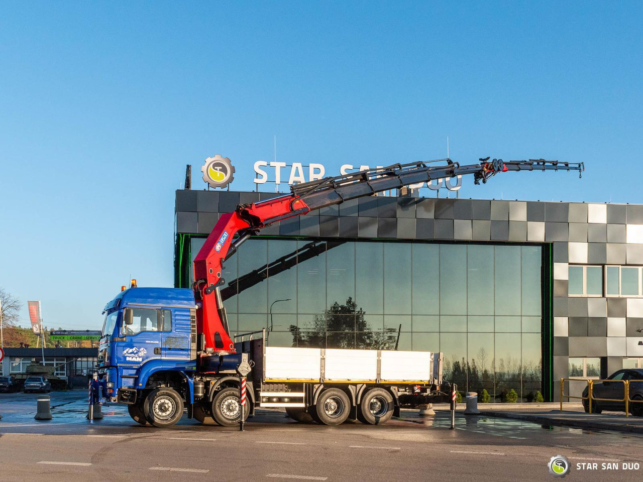 - Auto s hydraulickou rukou: obrázek 3 - Auto s hydraulickou rukou: obrázek 3