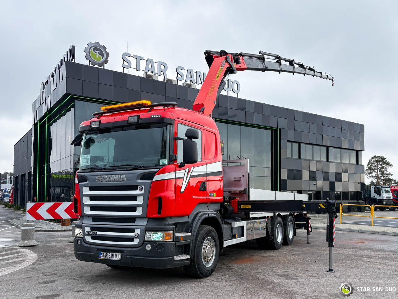 - Auto s hydraulickou rukou: obrázek 4 - Auto s hydraulickou rukou: obrázek 4