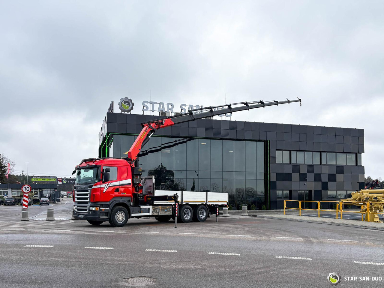 - Auto s hydraulickou rukou: obrázek 5 - Auto s hydraulickou rukou: obrázek 5