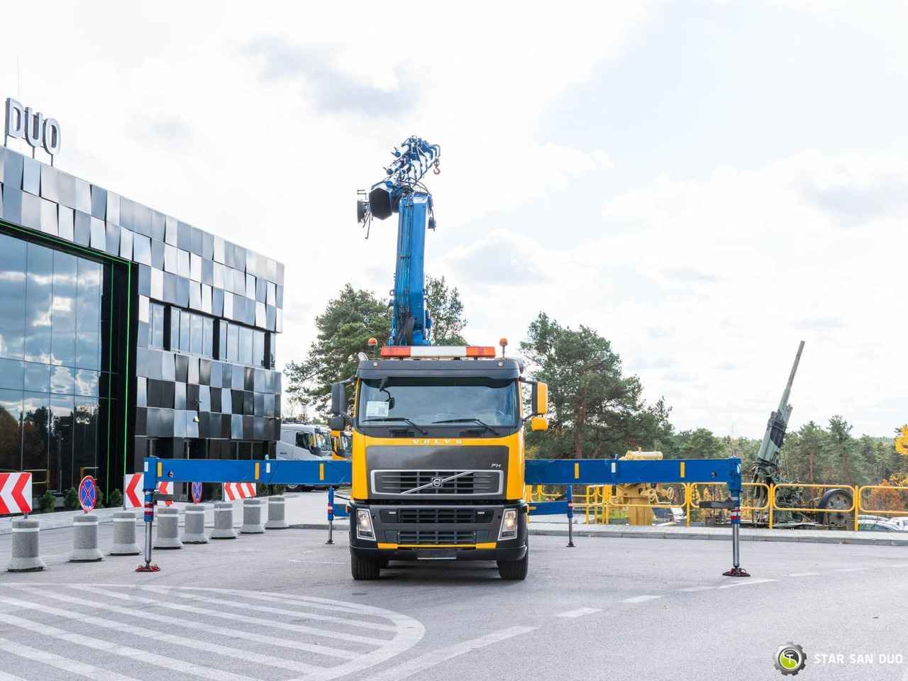 - Auto s hydraulickou rukou: obrázek 3 - Auto s hydraulickou rukou: obrázek 3