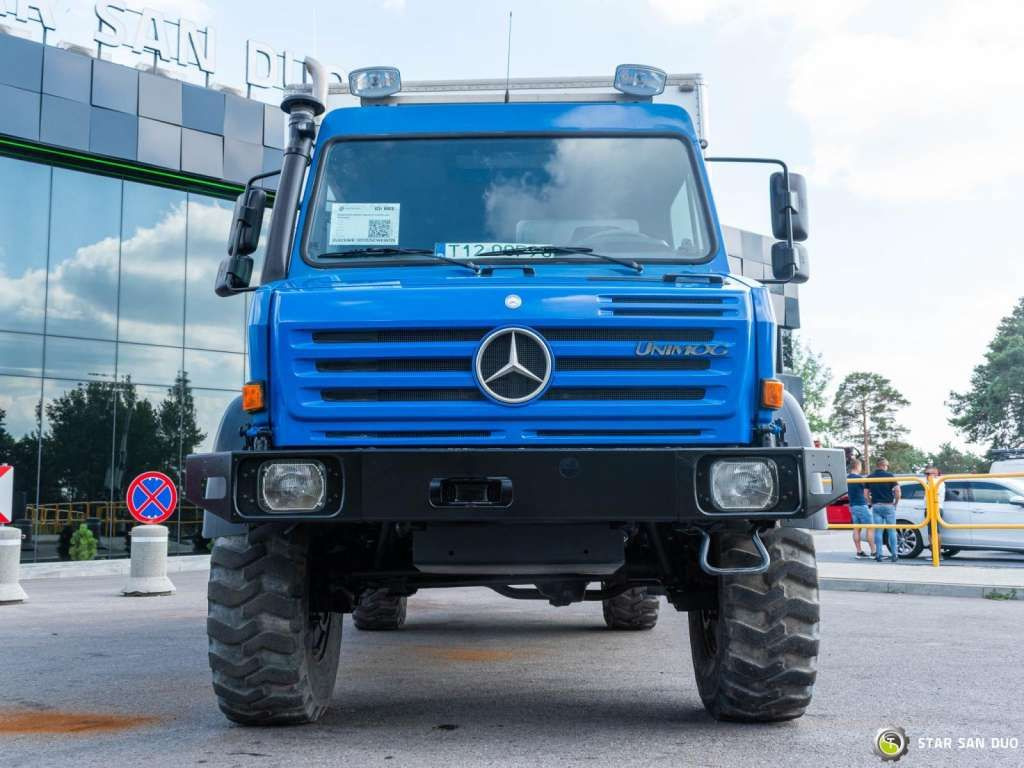 Unimog Mercedes-Benz Unimog U 4000 4x4 Camper Expeditio - Podvozek s kabinou: obrázek 2 Unimog Mercedes-Benz Unimog U 4000 4x4 Camper Expeditio - Podvozek s kabinou: obrázek 2