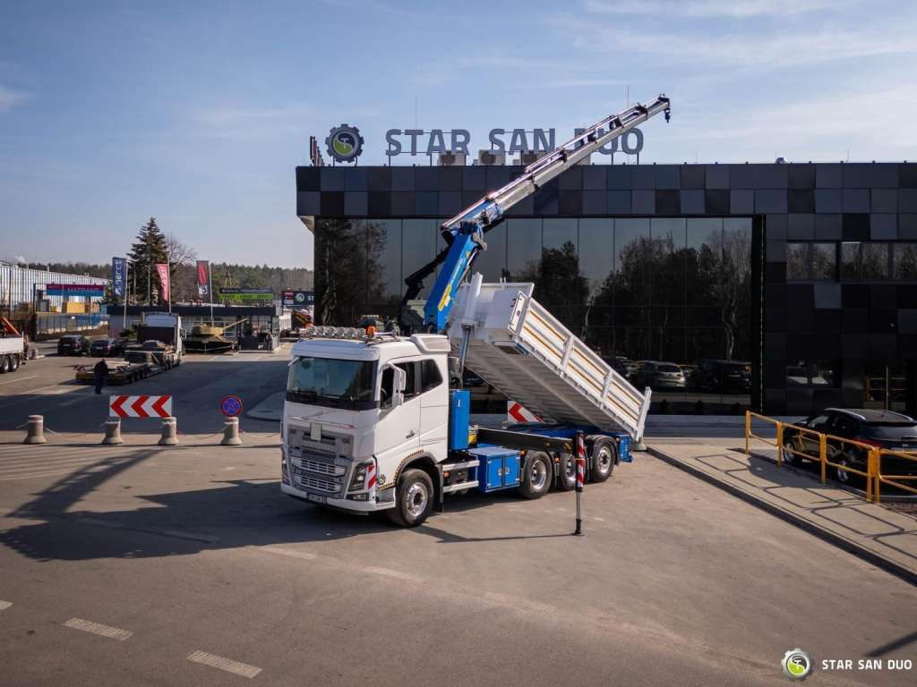 Volvo FH 16.550 8x4 Palfinger PK 34002-SH Crane Kippe - Sklápěč: obrázek 3 Volvo FH 16.550 8x4 Palfinger PK 34002-SH Crane Kippe - Sklápěč: obrázek 3
