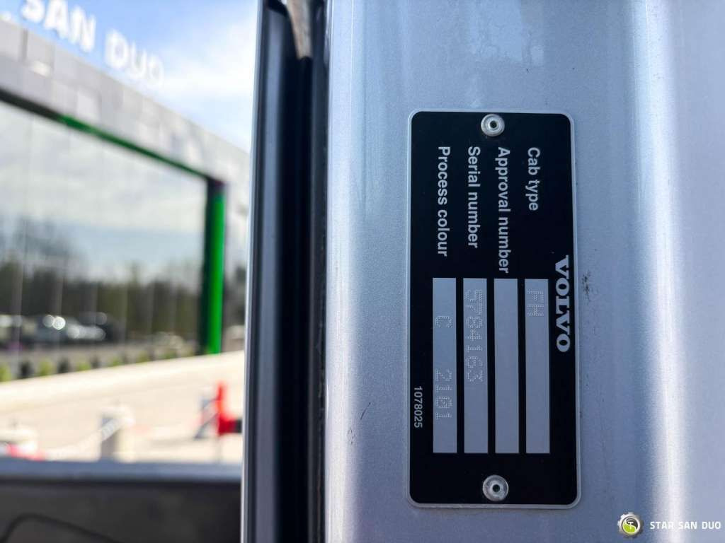 Auto s hydraulickou rukou Volvo  FH 500 8x4*4 PK65002 Fly JIB Crane 7456 h Winch: obrázek 28