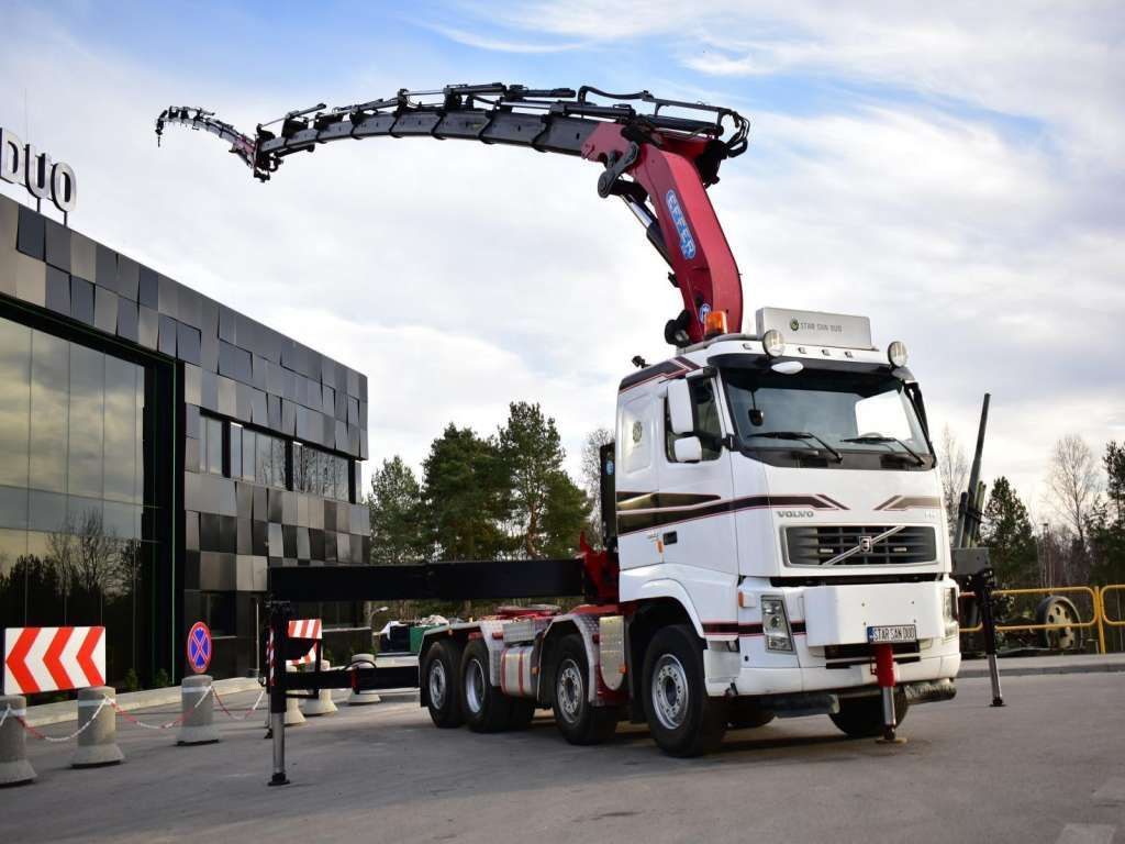 Volvo FH 520 8x2 EFFER 850 Fly Jib Winch 5th - Auto s hydraulickou rukou, Tahač: obrázek 3 Volvo FH 520 8x2 EFFER 850 Fly Jib Winch 5th - Auto s hydraulickou rukou, Tahač: obrázek 3
