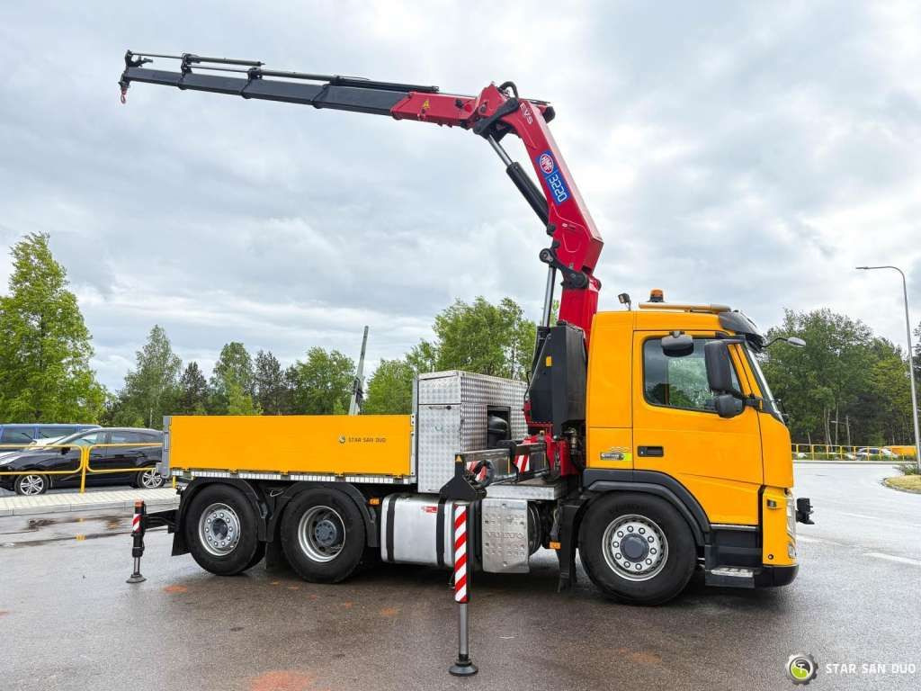 Volvo  FM 460 6x4x4 HMF 3220 Crane HDS - Auto s hydraulickou rukou: obrázek 3 Volvo  FM 460 6x4x4 HMF 3220 Crane HDS - Auto s hydraulickou rukou: obrázek 3