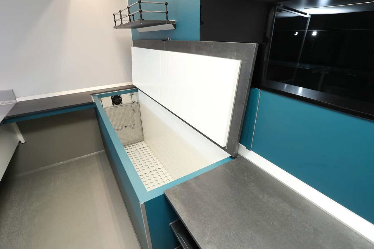 Borco-Höhns FI-AE-S900-W4525 - Prodejní přívěs: obrázek 4 Borco-Höhns FI-AE-S900-W4525 - Prodejní přívěs: obrázek 4