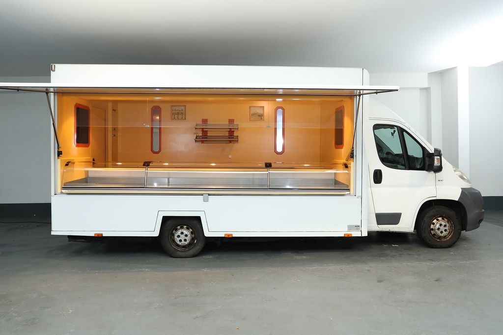 Pojízdná prodejna, Dodávka Fiat Ducato: obrázek 1